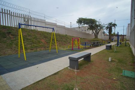 Apartamento à venda com 40m², 2 quartos e sem vagaÁrea comum - Playground