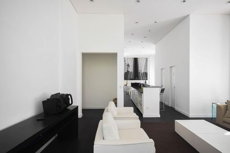 Apartamento à venda com 89m², 1 quarto e 2 vagas Apartamento à venda com 89m², 1 quarto e 2 vagasÁrea comum