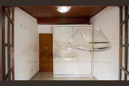 Casa à venda com 5 quartos, 200m² em Vila Gumercindo, São Paulo