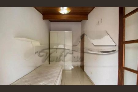 Casa à venda com 5 quartos, 200m² em Vila Gumercindo, São Paulo