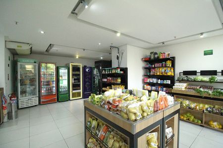 Apartamento para alugar com 78m², 2 quartos e 1 vagaÁrea comum - Conveniência