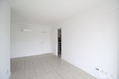 Apartamento para alugar com 78m², 2 quartos e 1 vagaSala