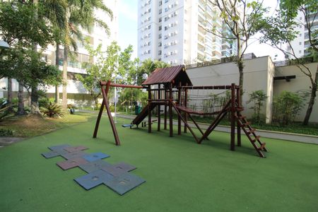 Apartamento para alugar com 78m², 2 quartos e 1 vagaÁrea comum - Playground