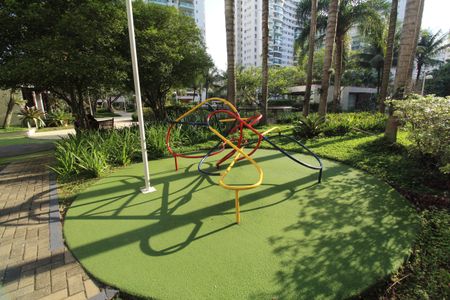 Apartamento para alugar com 78m², 2 quartos e 1 vagaÁrea comum - Playground