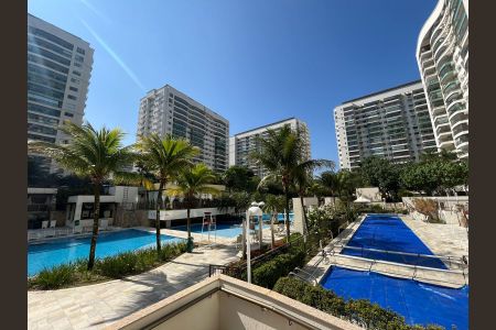 Apartamento para alugar com 78m², 2 quartos e 1 vaga Apartamento para alugar com 78m², 2 quartos e 1 vagaÁrea comum - Piscina
