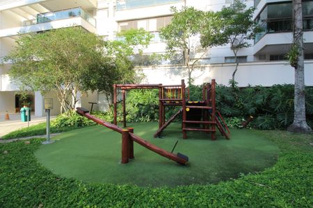 Apartamento para alugar com 78m², 2 quartos e 1 vagaÁrea comum - Playground