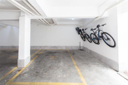 Apartamento à venda com 120m², 3 quartos e 3 vagas Apartamento à venda com 120m², 3 quartos e 3 vagasGaragem Vaga 1