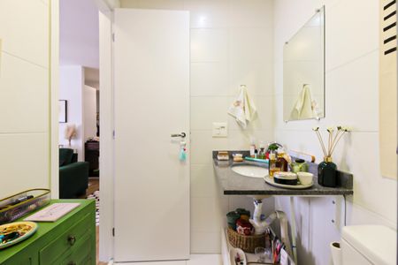 Apartamento para alugar com 69m², 2 quartos e 1 vaga Apartamento para alugar com 69m², 2 quartos e 1 vagaBanheiro Social