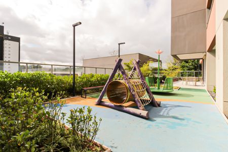 Apartamento para alugar com 69m², 2 quartos e 1 vaga Apartamento para alugar com 69m², 2 quartos e 1 vagaÁrea comum - Playground