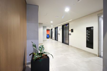 Apartamento para alugar com 69m², 2 quartos e 1 vaga Apartamento para alugar com 69m², 2 quartos e 1 vagaHall Social