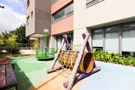 Apartamento para alugar com 69m², 2 quartos e 1 vaga Apartamento para alugar com 69m², 2 quartos e 1 vagaÁrea comum - Playground