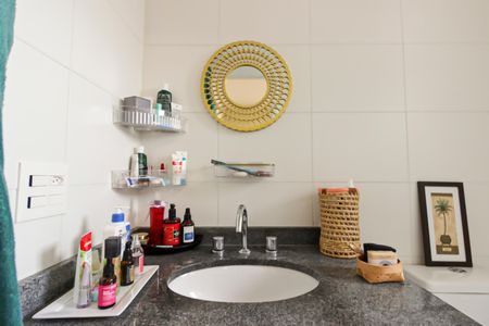 Apartamento para alugar com 69m², 2 quartos e 1 vaga Apartamento para alugar com 69m², 2 quartos e 1 vagaSuíte - Banheiro