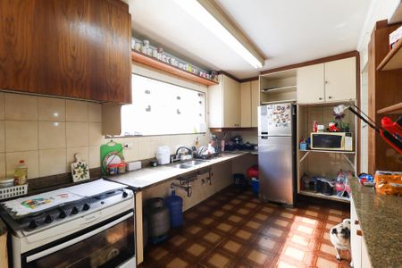 Casa à venda com 176m², 3 quartos e 3 vagas Casa à venda com 176m², 3 quartos e 3 vagasCozinha