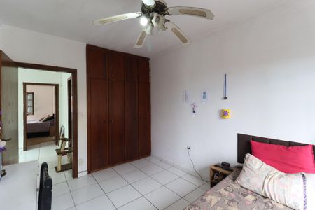 Casa à venda com 176m², 3 quartos e 3 vagas Casa à venda com 176m², 3 quartos e 3 vagasQuarto 2