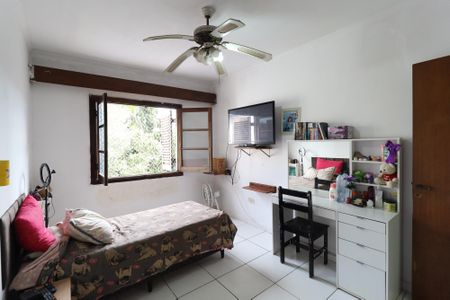 Casa à venda com 176m², 3 quartos e 3 vagas Casa à venda com 176m², 3 quartos e 3 vagasQuarto 2