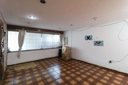 Casa à venda com 176m², 3 quartos e 3 vagas Casa à venda com 176m², 3 quartos e 3 vagasSala