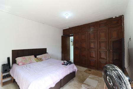 Casa à venda com 176m², 3 quartos e 3 vagas Casa à venda com 176m², 3 quartos e 3 vagasSuíte