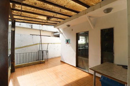 Casa à venda com 176m², 3 quartos e 3 vagas Casa à venda com 176m², 3 quartos e 3 vagasÁrea de serviço