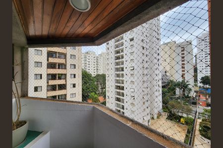 Apartamento à venda com 127m², 3 quartos e 2 vagasVaranda Quarto 2