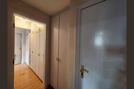 Apartamento à venda com 127m², 3 quartos e 2 vagasCorredor