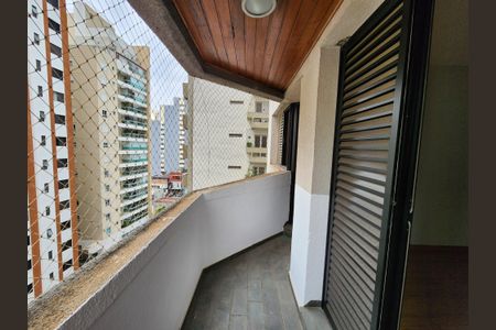 Apartamento à venda com 127m², 3 quartos e 2 vagasVaranda Quarto 2