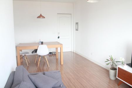Apartamento à venda com 65m², 2 quartos e 1 vagaSala
