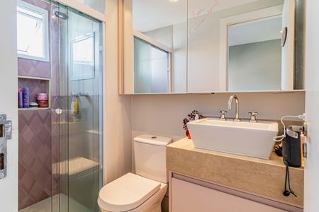 Apartamento à venda com 380m², 5 quartos e 3 vagasSuite 02 - Banheiro