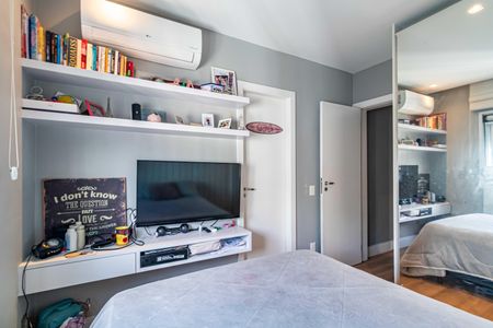 Apartamento à venda com 380m², 5 quartos e 3 vagasSuite 02