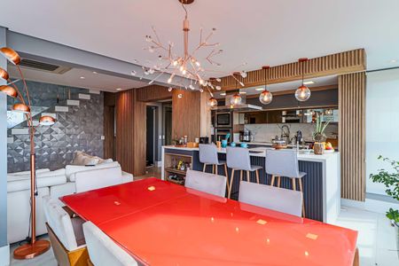 Apartamento à venda com 380m², 5 quartos e 3 vagasSala