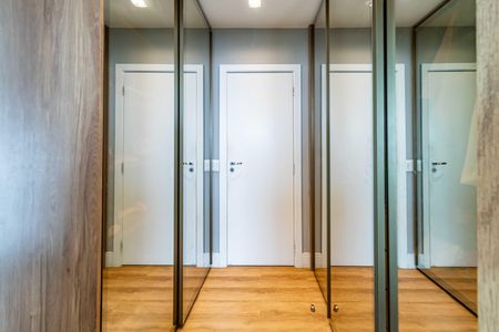 Apartamento à venda com 380m², 5 quartos e 3 vagasSuite 01 - Closet