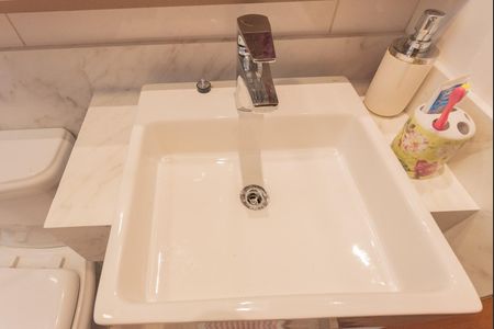 Apartamento à venda com 82m², 3 quartos e 2 vagasBanheiro da Suíte 2