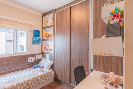 Apartamento à venda com 82m², 3 quartos e 2 vagasSuíte 2