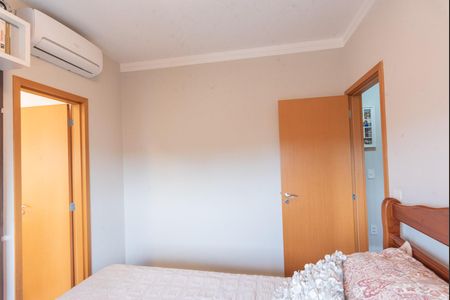 Apartamento à venda com 82m², 3 quartos e 2 vagasSuíte