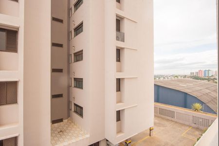 Apartamento à venda com 82m², 3 quartos e 2 vagasVista da Suíte 2