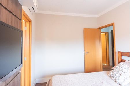 Apartamento à venda com 82m², 3 quartos e 2 vagasSuíte