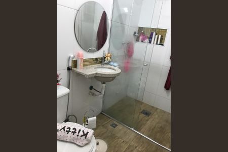 Casa à venda com 200m², 3 quartos e 3 vagas Casa à venda com 200m², 3 quartos e 3 vagasFoto 01