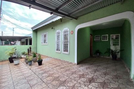 Casa à venda com 125m², 3 quartos e 3 vagas Casa à venda com 125m², 3 quartos e 3 vagasFachada