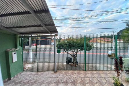 Casa à venda com 125m², 3 quartos e 3 vagas Casa à venda com 125m², 3 quartos e 3 vagasVista da sala