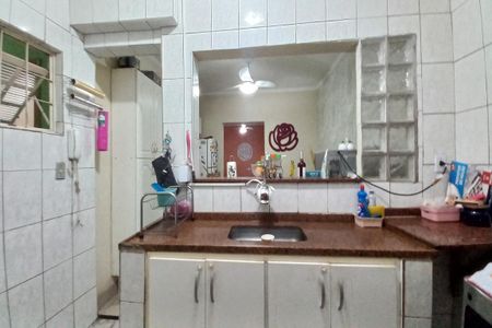 Casa à venda com 125m², 3 quartos e 3 vagas Casa à venda com 125m², 3 quartos e 3 vagasCozinha