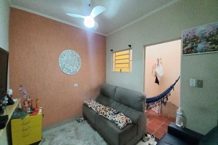 Casa à venda com 125m², 3 quartos e 3 vagas Casa à venda com 125m², 3 quartos e 3 vagasSala de TV
