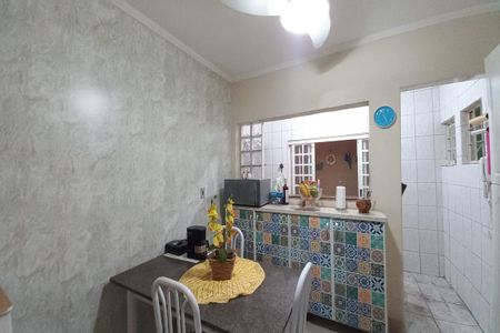 Casa à venda com 125m², 3 quartos e 3 vagas Casa à venda com 125m², 3 quartos e 3 vagasCopa