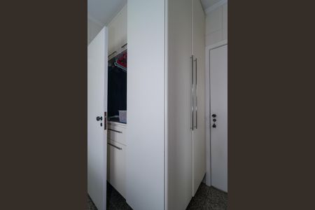 Apartamento à venda com 177m², 3 quartos e 3 vagas Apartamento à venda com 177m², 3 quartos e 3 vagasÁrea de Serviço