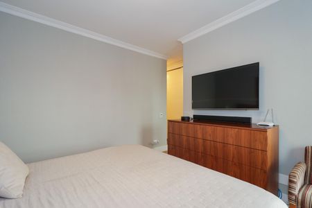 Apartamento à venda com 177m², 3 quartos e 3 vagas Apartamento à venda com 177m², 3 quartos e 3 vagasSuíte 1