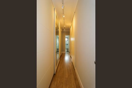 Apartamento à venda com 177m², 3 quartos e 3 vagas Apartamento à venda com 177m², 3 quartos e 3 vagasCorredor