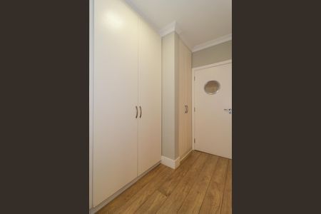 Apartamento à venda com 177m², 3 quartos e 3 vagas Apartamento à venda com 177m², 3 quartos e 3 vagasCorredor