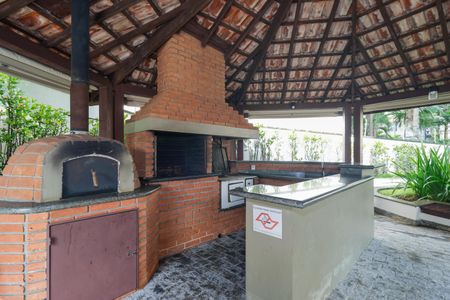 Apartamento à venda com 177m², 3 quartos e 3 vagas Apartamento à venda com 177m², 3 quartos e 3 vagasÁrea comum - Churrasqueira