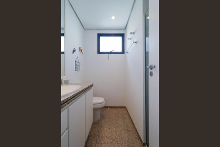 Apartamento à venda com 177m², 3 quartos e 3 vagas Apartamento à venda com 177m², 3 quartos e 3 vagasBanheiro da Suíte 2