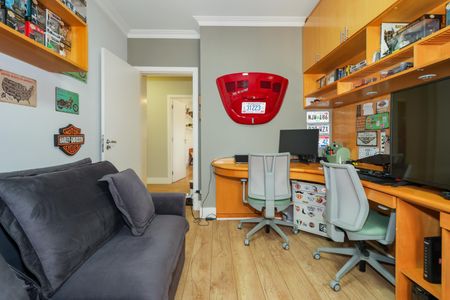 Apartamento à venda com 177m², 3 quartos e 3 vagas Apartamento à venda com 177m², 3 quartos e 3 vagasQuarto