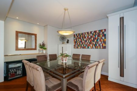 Apartamento à venda com 177m², 3 quartos e 3 vagas Apartamento à venda com 177m², 3 quartos e 3 vagasSala