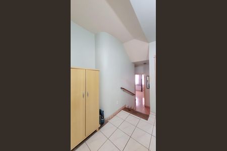 Casa à venda com 273m², 3 quartos e 3 vagas Casa à venda com 273m², 3 quartos e 3 vagasEscritório
